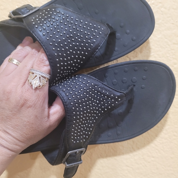 Vionic sandals - Picture 9 of 10